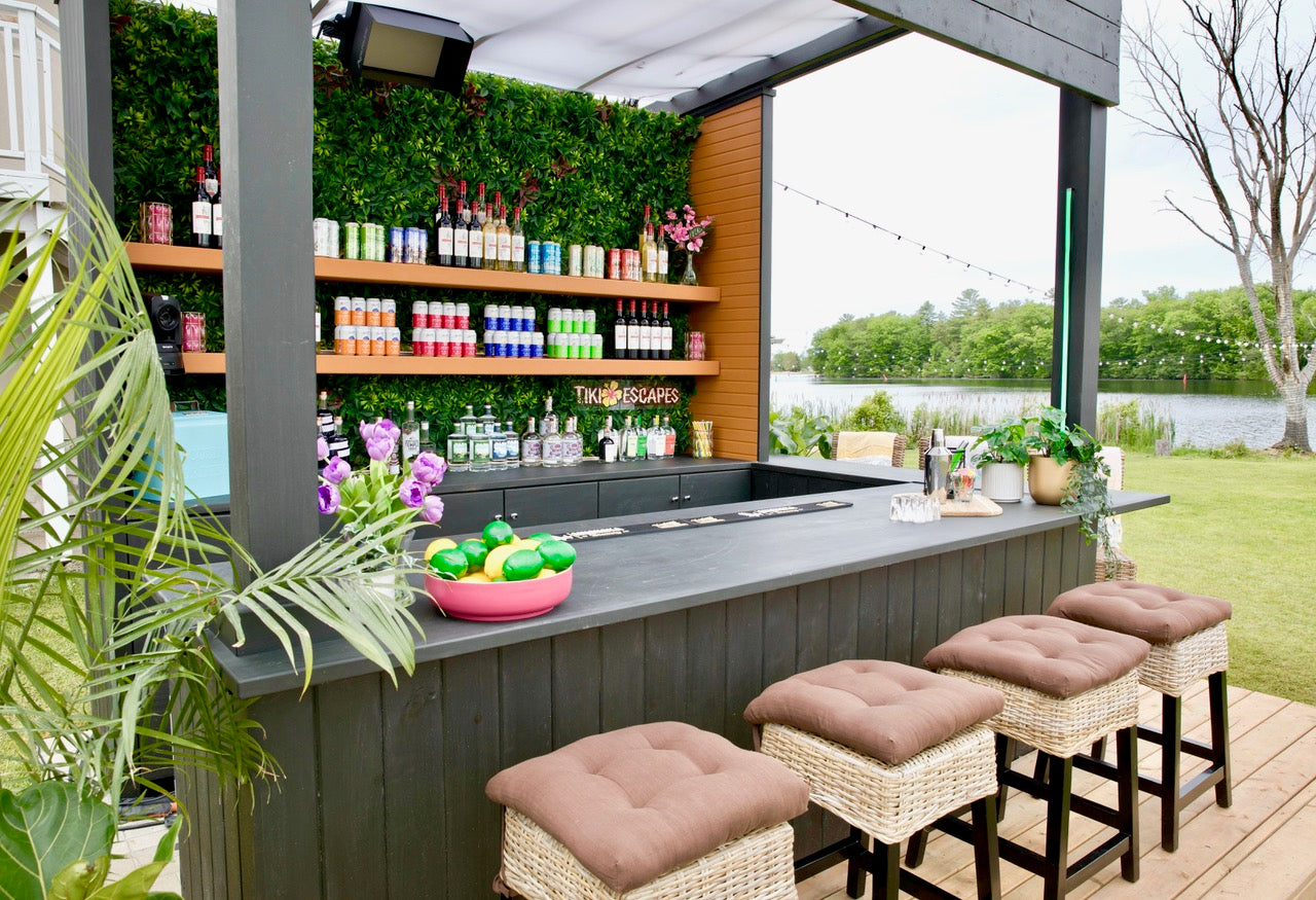 Bachelor in Paradise Canada Bar