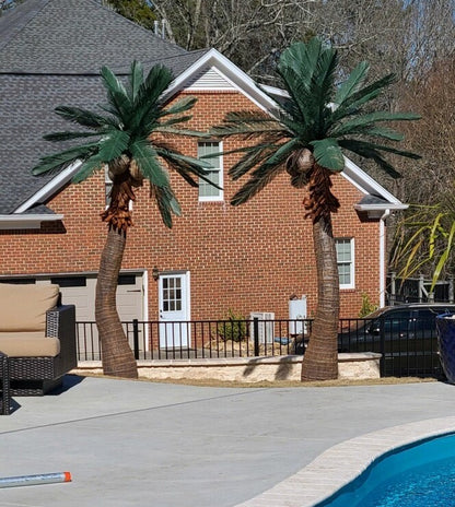 9' Realistic Palm tree